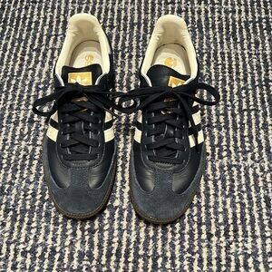 Adidas Samba navy Sz 8
